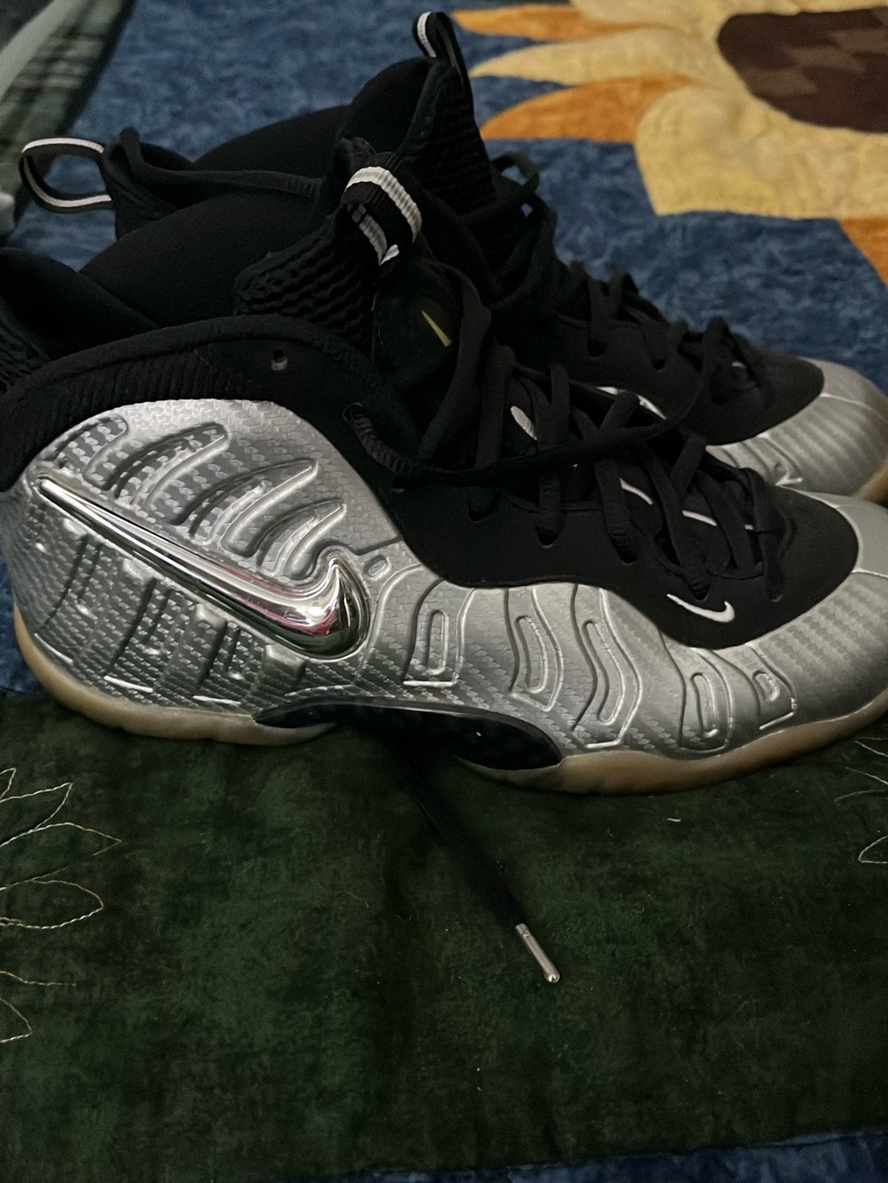 Nike Kids' Silver & Black Foamposite One Sneakers